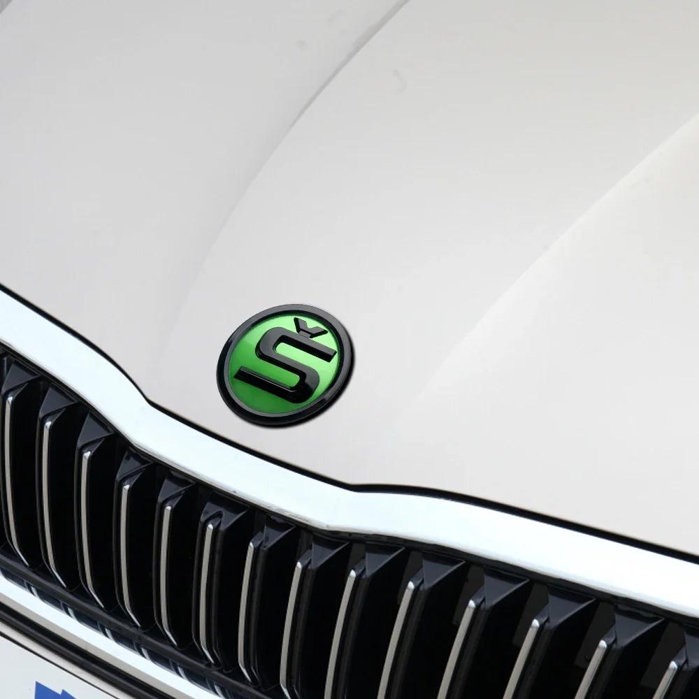 Samolepka na auto Skoda 2025 Horké 2ks 80/90/100mm Znak na přední kapotu auta Samolepka s emblémem na zadní kufr pro Skoda Rapid Fabia Octavia 2 A7 Ye
