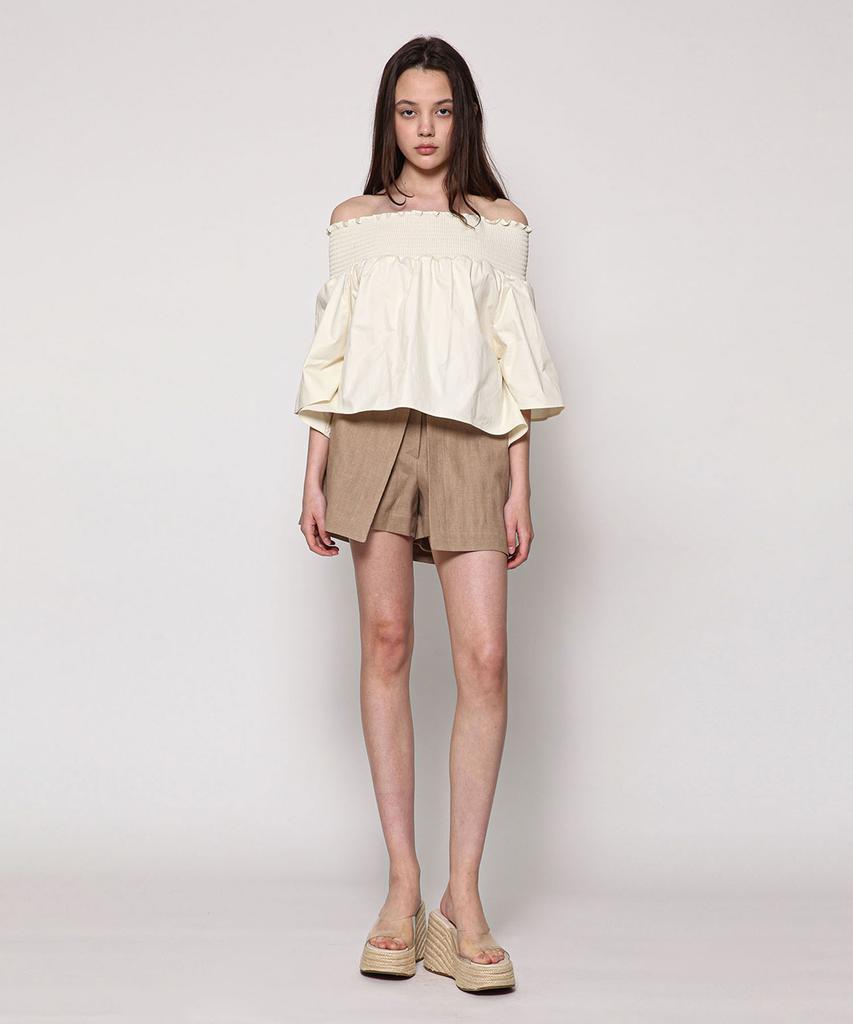 02ARMOIRE Karina Shorts _ Beige