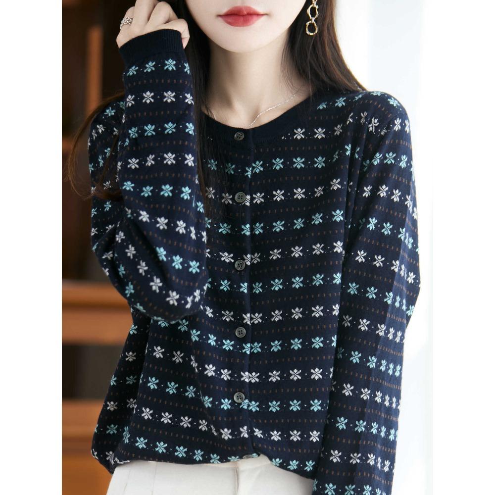 A New Design Jacquard Knitted Cardigan for Women, Loose, Slimming and Versatile Short Sweater Coat Top