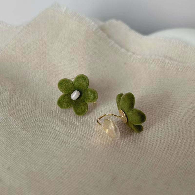Retro Flocking Flower Ear Clip Simple Fashion Earring Without Pierced Ears Ladies Cute Childlike Earrings