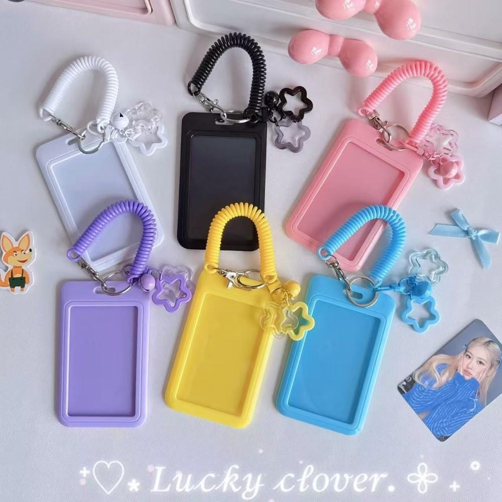 Klarer Acryl-Ausweishalter Sternförmiger Kunststoffhalter Niedlicher Schlüsselanhängerhalter Campus-Ausweis