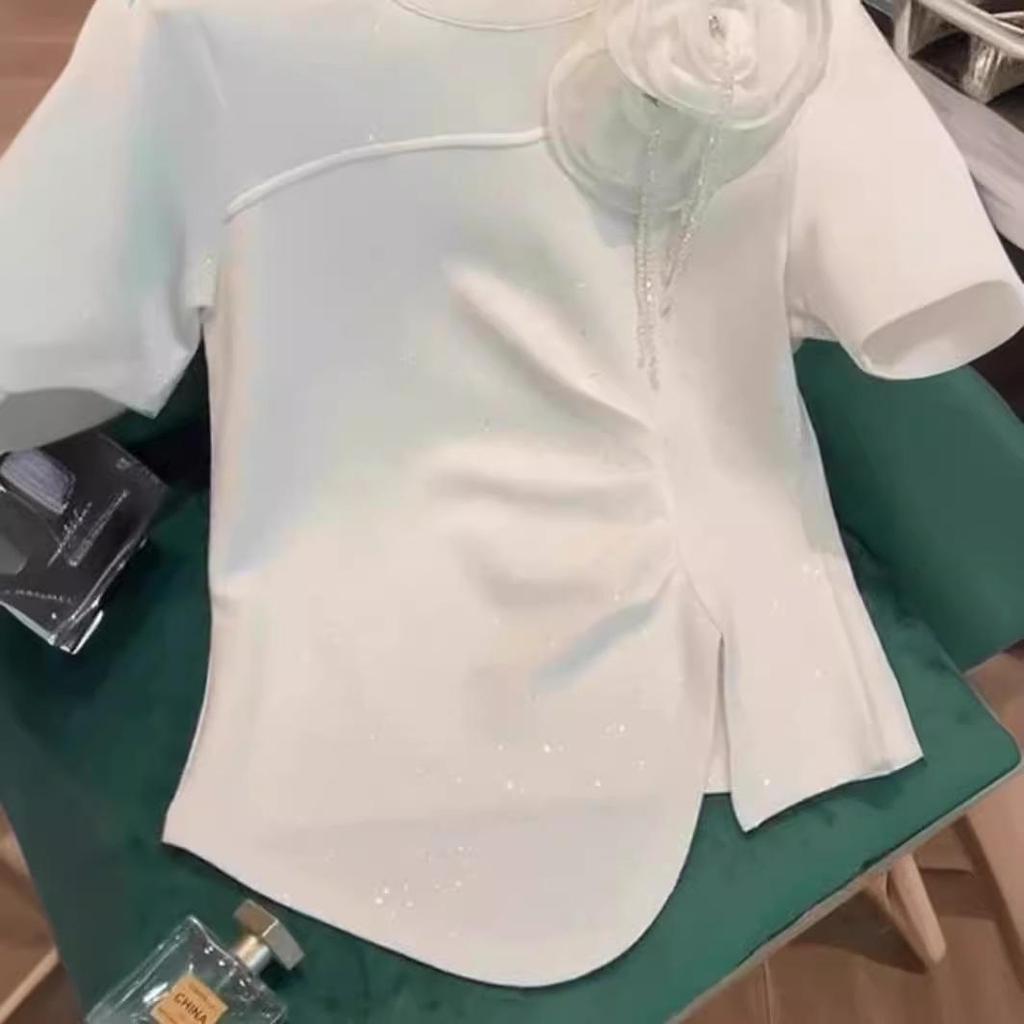 Μπλουζάκι T-Shirt Μεγάλο Μέγεθος με Ροζ Λουλούδι, Κοντό Μανίκι, Ζώνη με Πτυχές, Καλοκαιρινό Trend Top για Γυναίκες