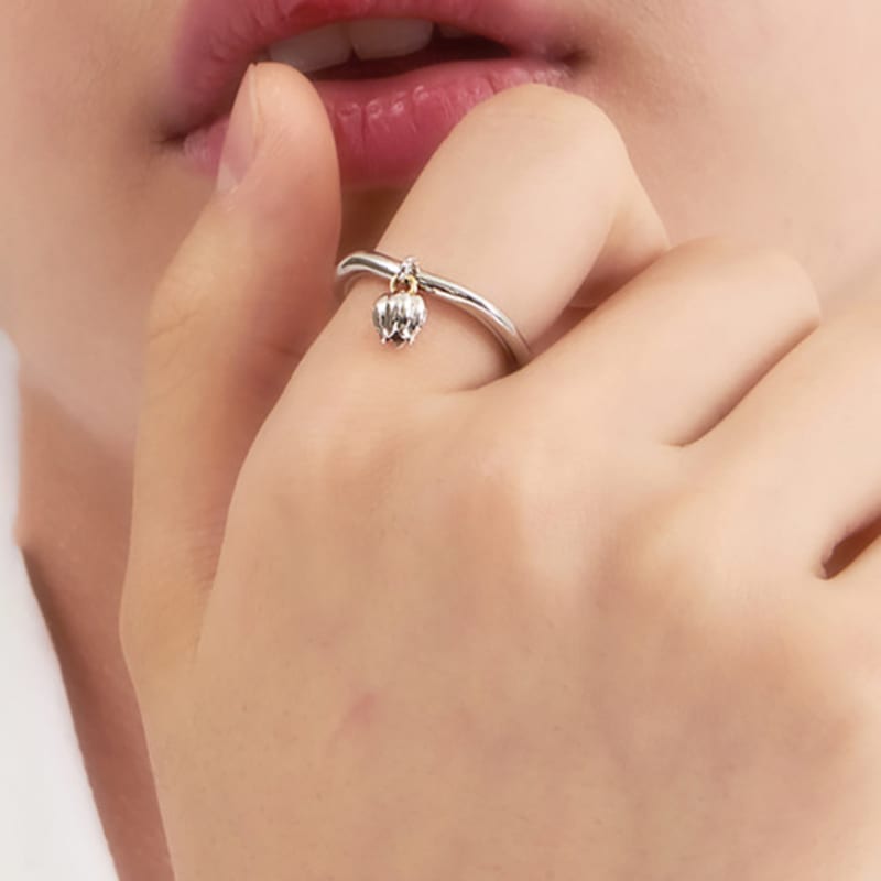Noonoo Fingers Bell Flower Ring