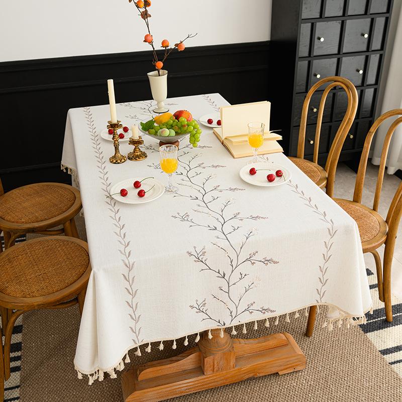 Waterproof Oilproof Cotton Linen Tablecloth Simple Embroidery White Table Cover Fresh Elegant Dining Tablecloth 90*90cm
