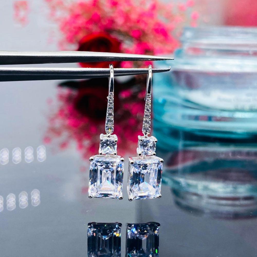 Pagoda Earrings Imitation Moissanite Diamond Studs Luxury Gift Jewelry