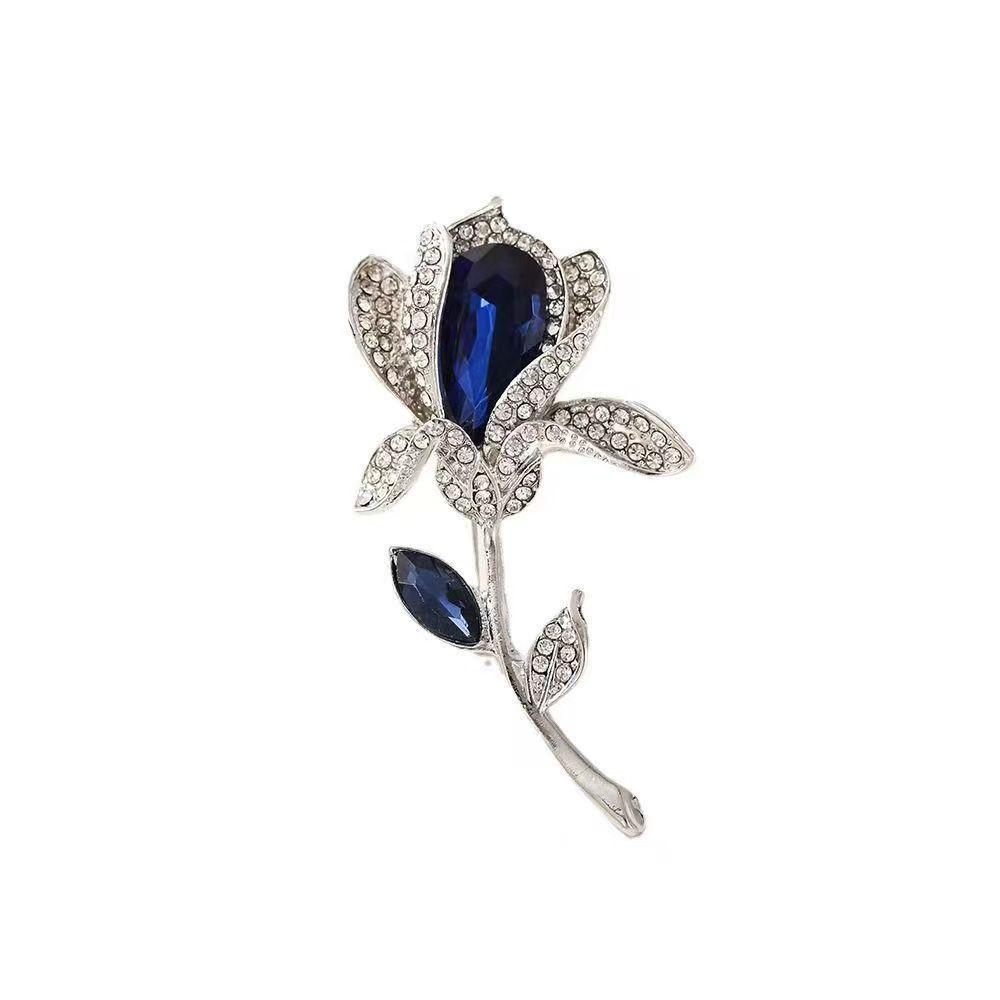 Luxury Festive Red Rose Sweater Brooch: Elegant Pin for Suits, Evening Dresses, and Corsages