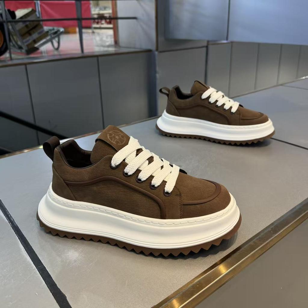 Casual shoes 2025 new autumn and winter comfortable thick soled men's shoes leather sports shoes
