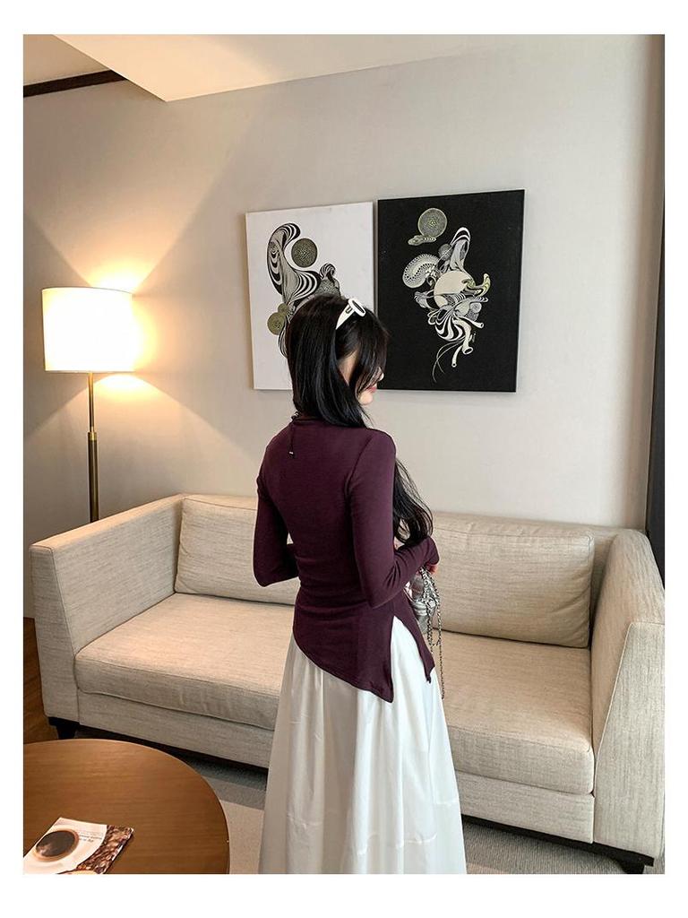 Women's Slim-Fit Half-High Neck Base Layer Long-Sleeve T-Shirt, Autumn/Winter Style with Cinched Waist and High-End Feel.