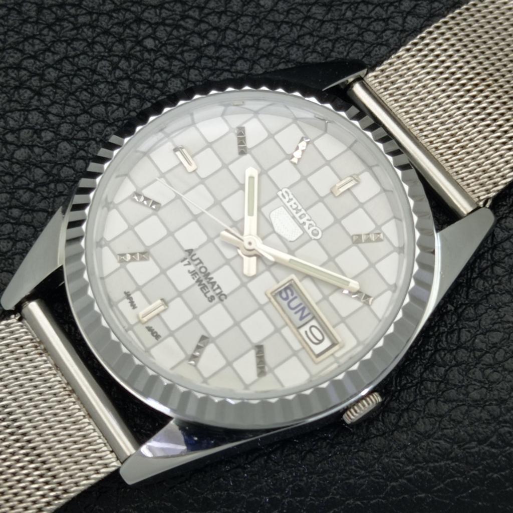 REFURBISHED SEIKO 5 AUTOMATIC MENS WATCH JAPAN MADE WHITE DIAL CUSTOM A440002-2 QV90-a440002