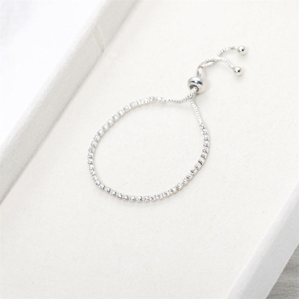 

Старший Чувство Света Роскошный Микро-Набор Цирконий Кристалл Маленький Свежий Браслет Женский Модный Простой Струна Ювелирные Изделия серебряный