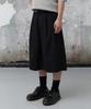 Age O.D. Double-Pleated Bermuda Slacks [Black Stripe]