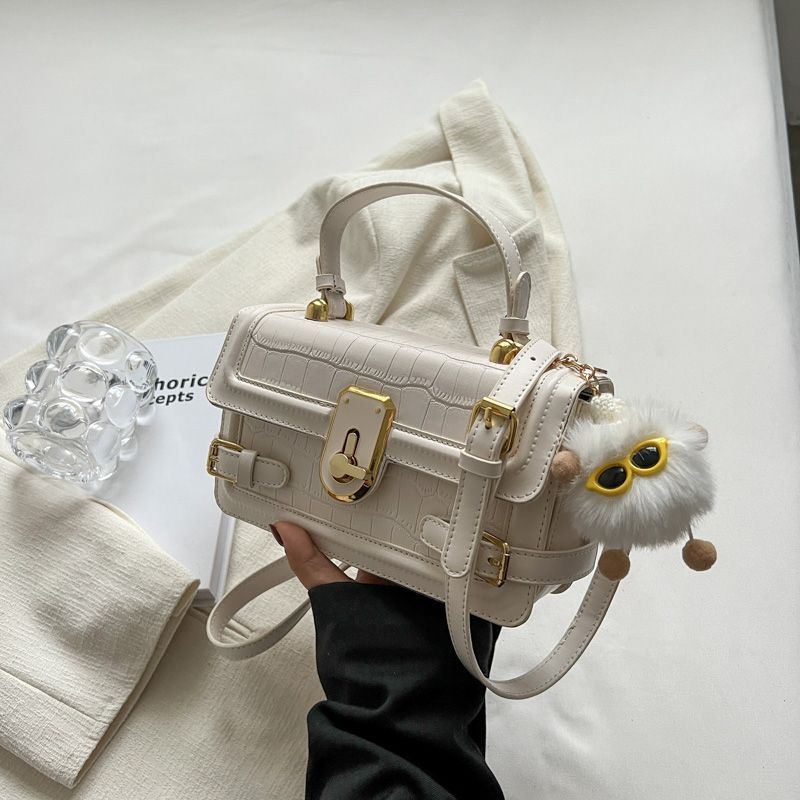 

Moonlight Treasure Box Bag Korean Portable One Shoulder Crossbody Bag Premium Retro Mini Box Bag Commuter Small Bag