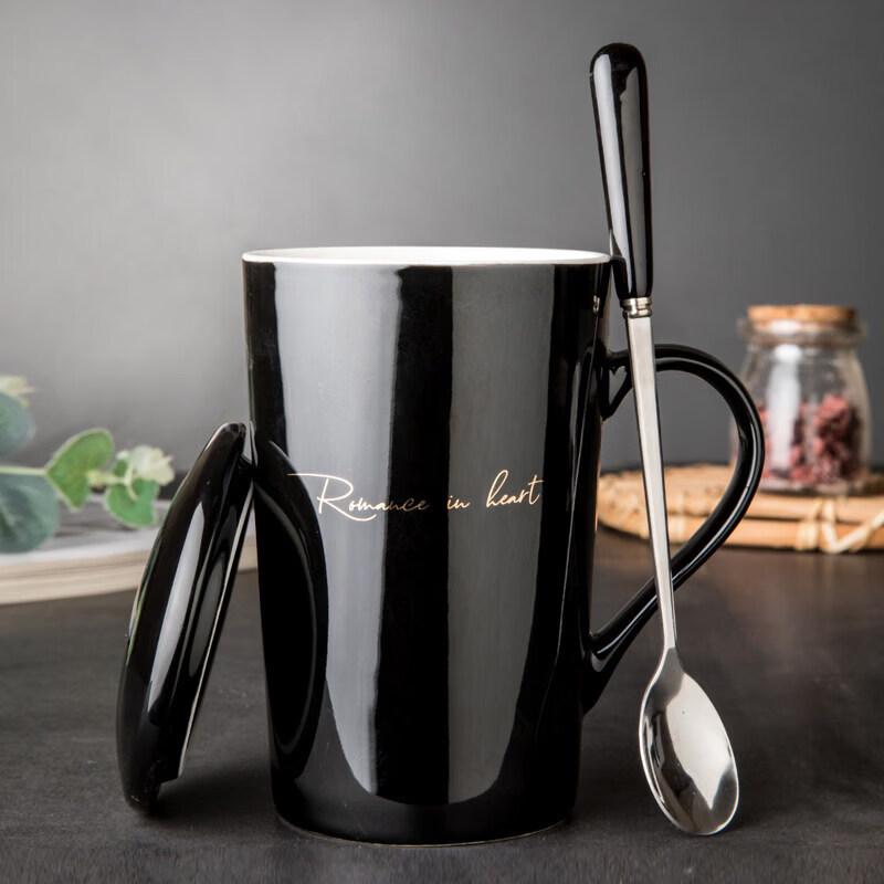 Minimalist Ceramic Mug with Coaster