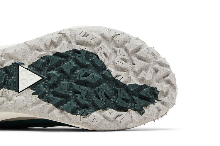 Nike ACG Mountain Fly 2 Low Bicoastal Vintage Grün
