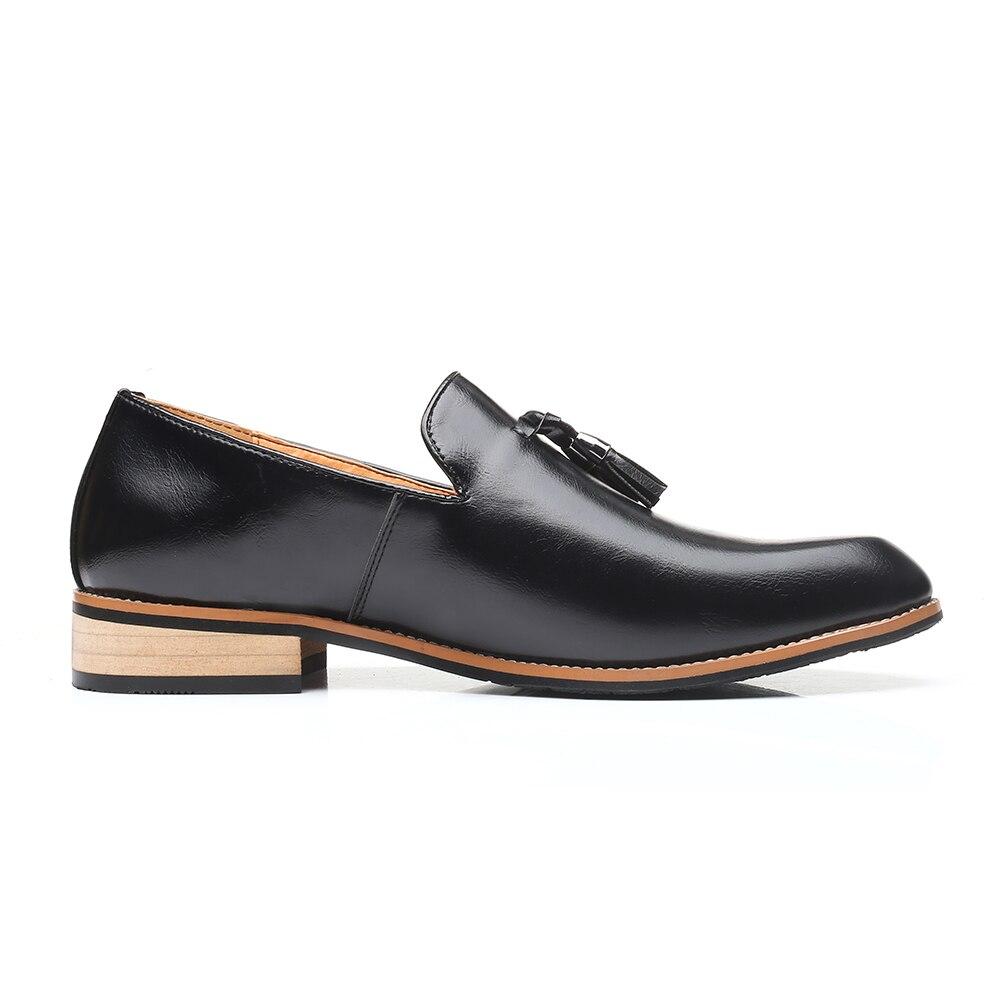 Designer Style Dress Shoes for Men Brand New Business Casual Shoes Slip On Leather Shoes for Men Wedding Party Shoes