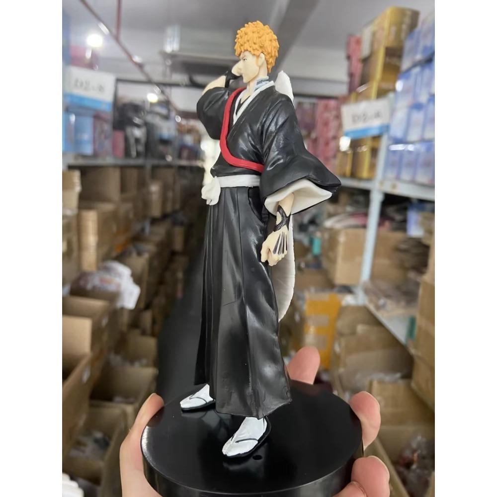

18.5cm BLEACH Anime Hitsugaya Toushirou Zaraki Kenpachi Kurosaki Ichigo Action Figure Collectible Model Playthings Japanese Dolls