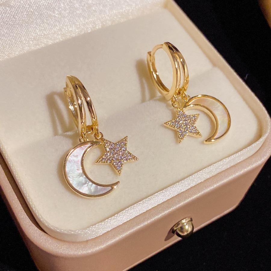 1 Pair of Silvery Full- Star and Moon Stud Earrings, Simple, , and Fashionable Wearable Jewelry, Suitable for Daily Commuting and Parties