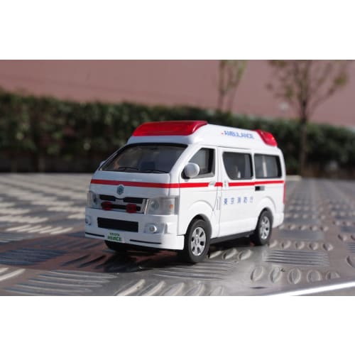 Diapet DK-3106 1/36 Scale Ambulance
