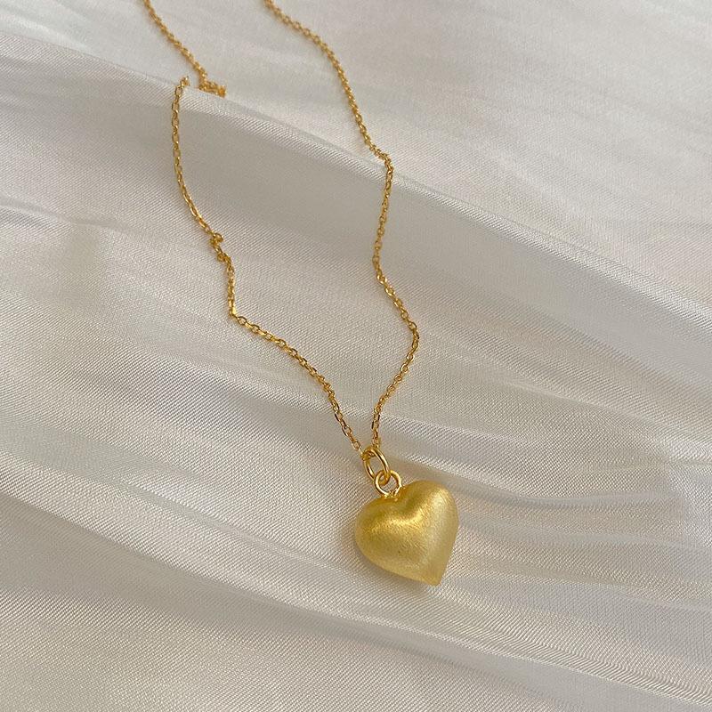 Europe, America and South Korea Korean version 925 sterling silver necklace women s ins brushed matte love pendant collarbone chain 925 silver