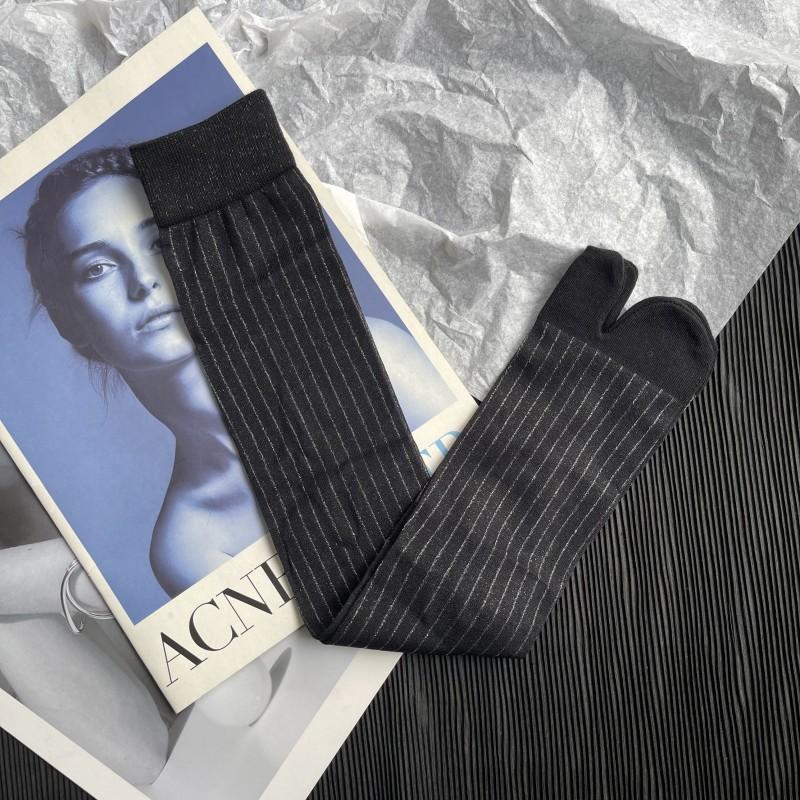 

Высококачественные Удобные Летние Ультратонкие Носки с Раздельным Пальцем Женские Хлопковые Носки в Полоску из Золотого Шелка Японские Таби Носки с Двумя Пальцами Харадзюку Size 35-40