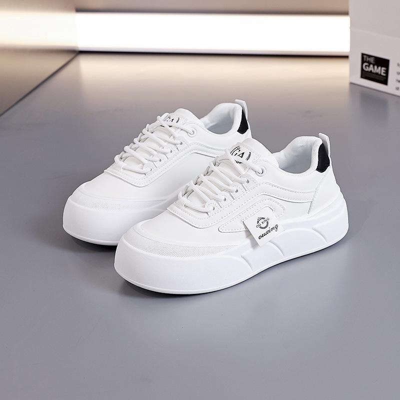 Leather surface little white sports shoes women's spring 2025 new soft-soled non-slip thick-soled casual shoes board shoes women GT8802