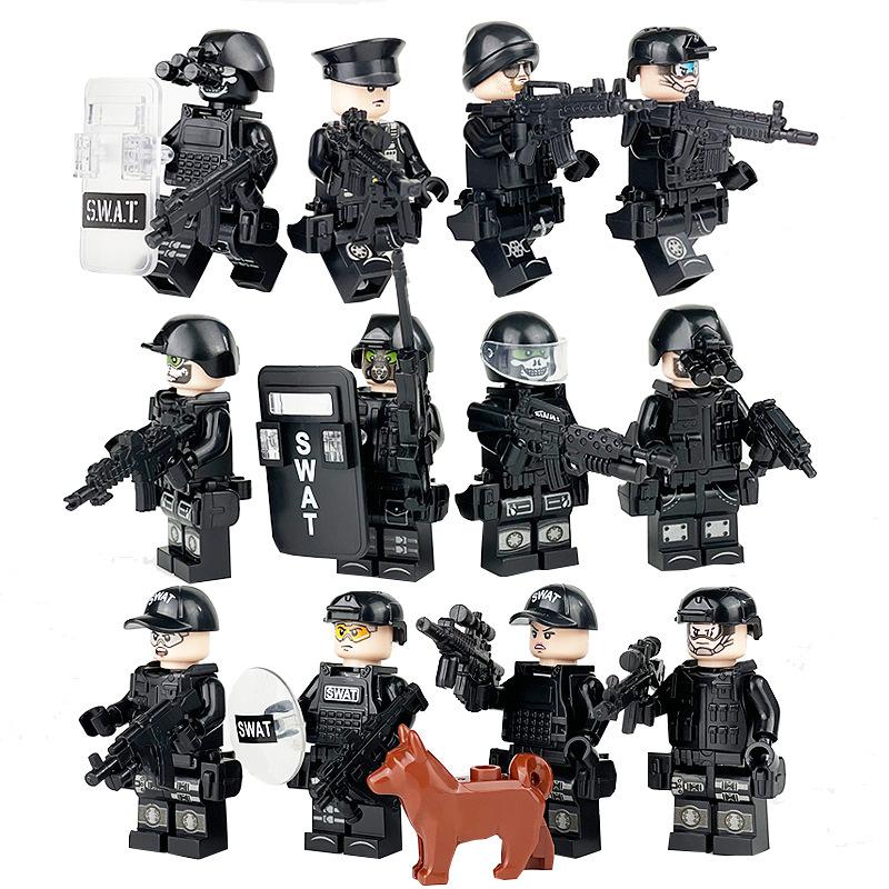 12 Schwarze Minifiguren Swat Puppe M8002 Kleines Bausteinspielzeug Zubehör Waffe Hund Schild Montage