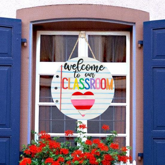 

1 комплект, украшение на дверную табличку «Добро пожаловать в класс», сменные сезонные аксессуары, 3D подвесное «Добро пожаловать в наш класс» A