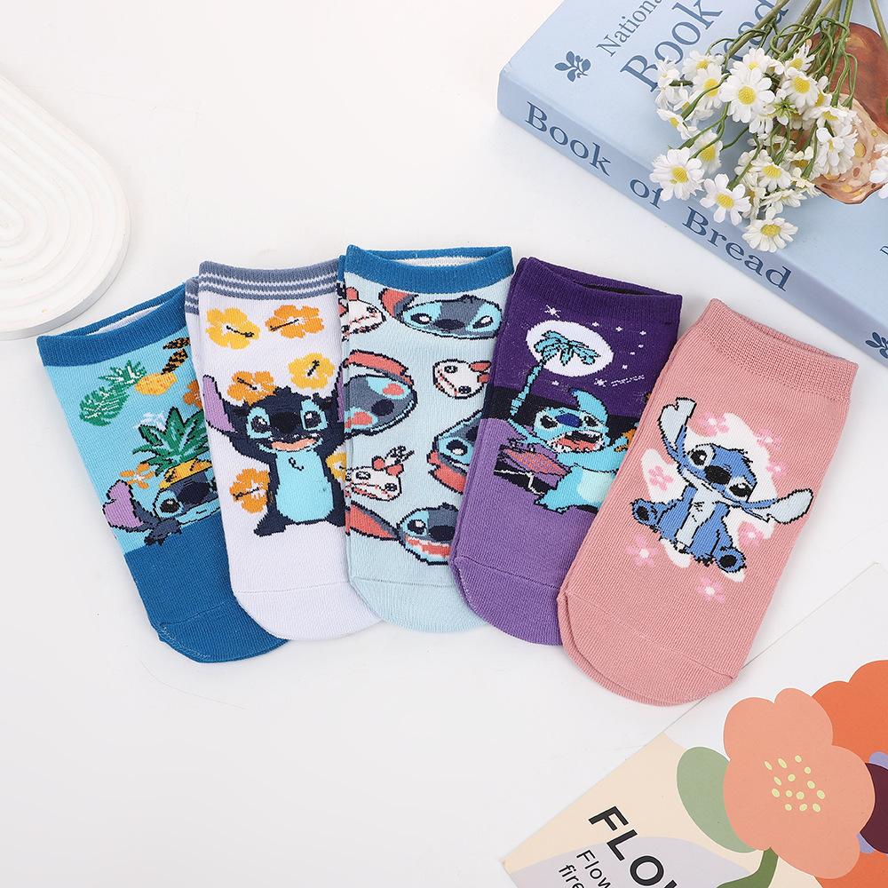 Disney 5 Pairs of Cartoon Cute Knitted Children's Socks Comfortable, Soft, Breathable, Fashionable and Versatile Socks for Daily Sports
