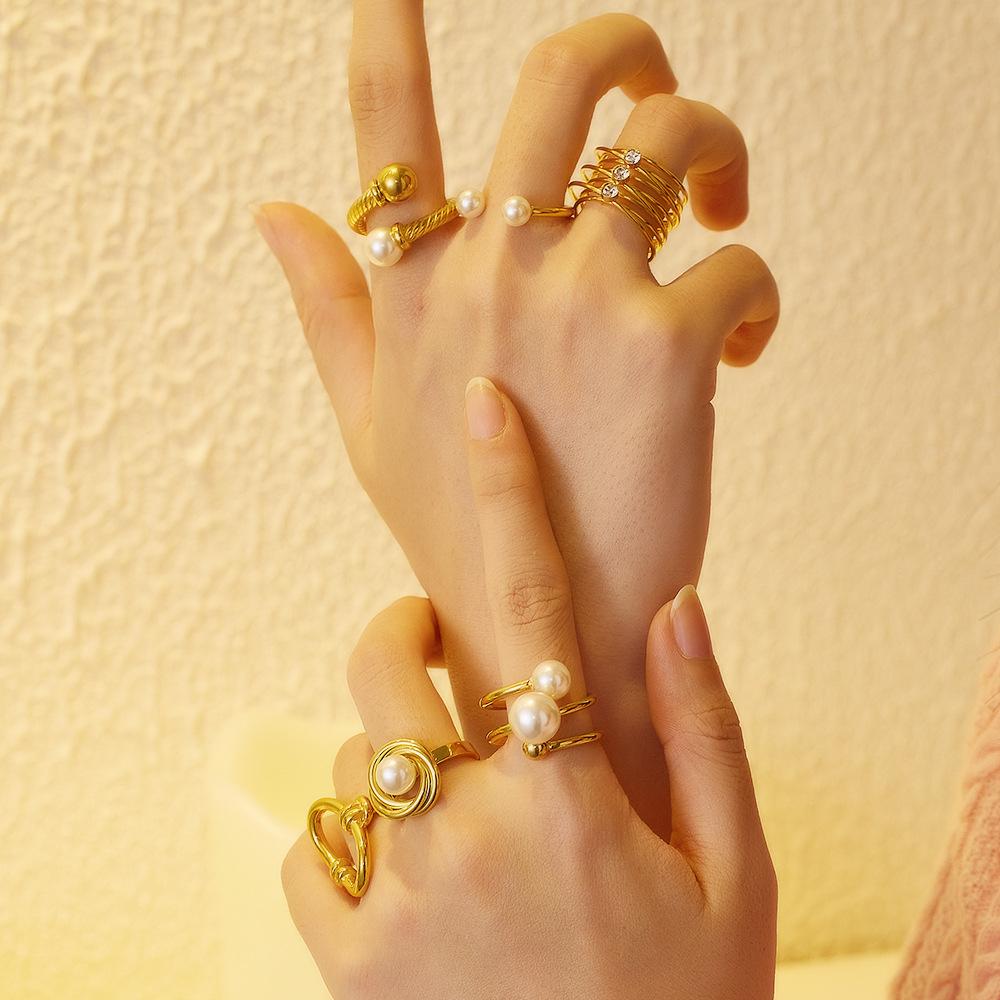 Elegant Vintage Pearl & Zircon Ring for Women - Versatile Niche Design Jewelry