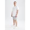 Kurz geschnittene Slim-Fit-Shorts
