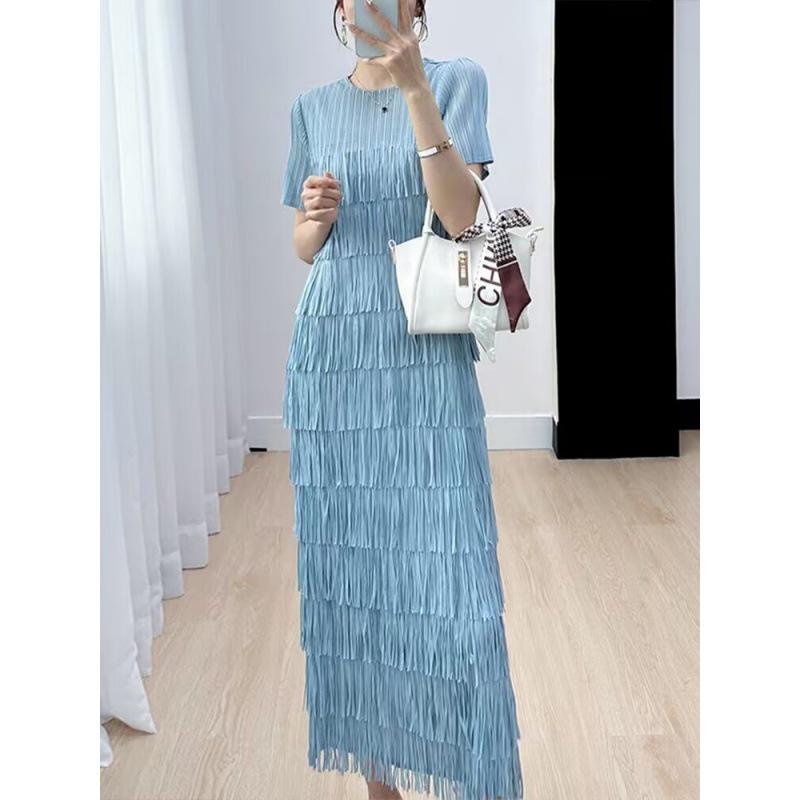 Elegancka sukienka wiosenna z plisowanymi frędzlami - Damska 2024 z rękawem siedem ósmych, wysokiej klasy spódnica tortowa od Miyake