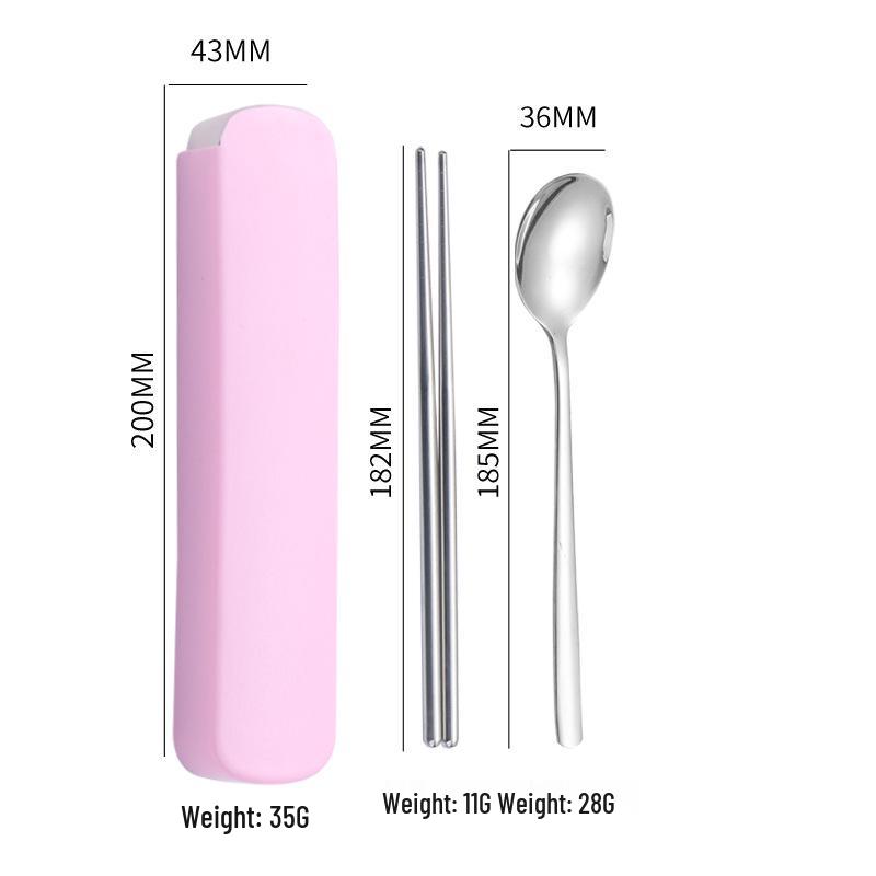 Spersonalizowany Zestaw Sztućców Ze Stali Nierdzewnej na Zewnątrz: Łyżka, Widelec i Pałeczki w Przenośnym Pudełku Prezentowym.