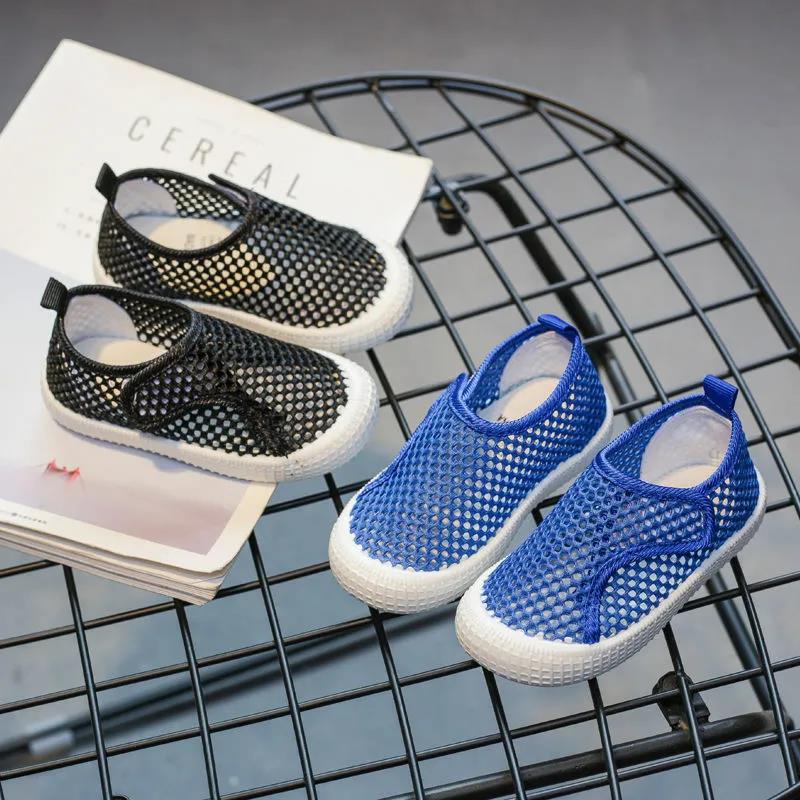Sommerschuhe für Jungen und Mädchen, weiche Sohle, sportliche leichte flache Schuhe, rutschfeste, einfarbige, lässige Schuhe aus ausgehöhltem Netzgewebe