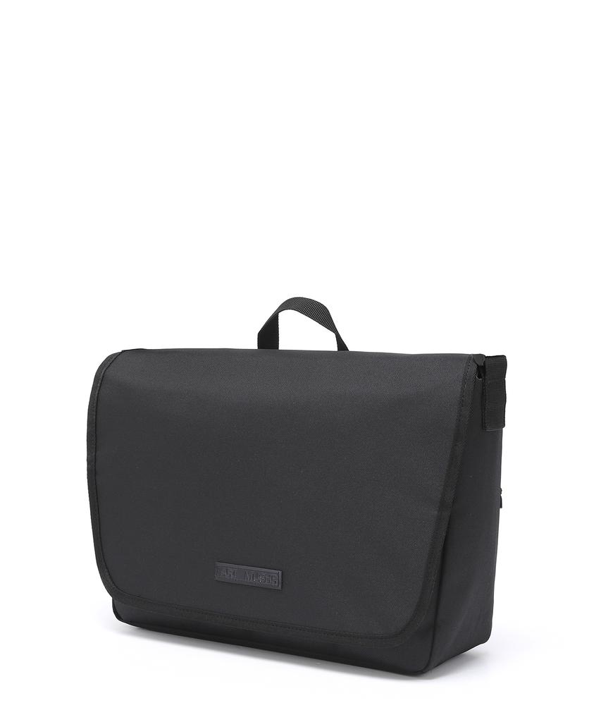 Art Mushr Brick Messenger Bag (Black)