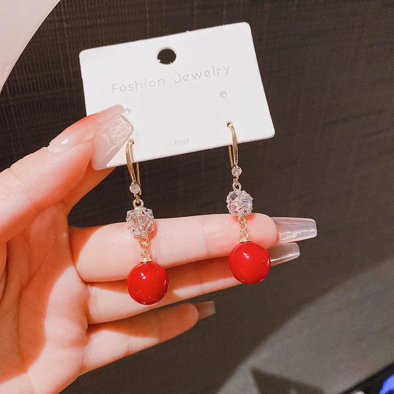 

Exclusive Design, Unique Style. Red Bean-shaped Earrings with Zircon Gemstones and Quality Pearls. Women s Ear Jewelry. красный