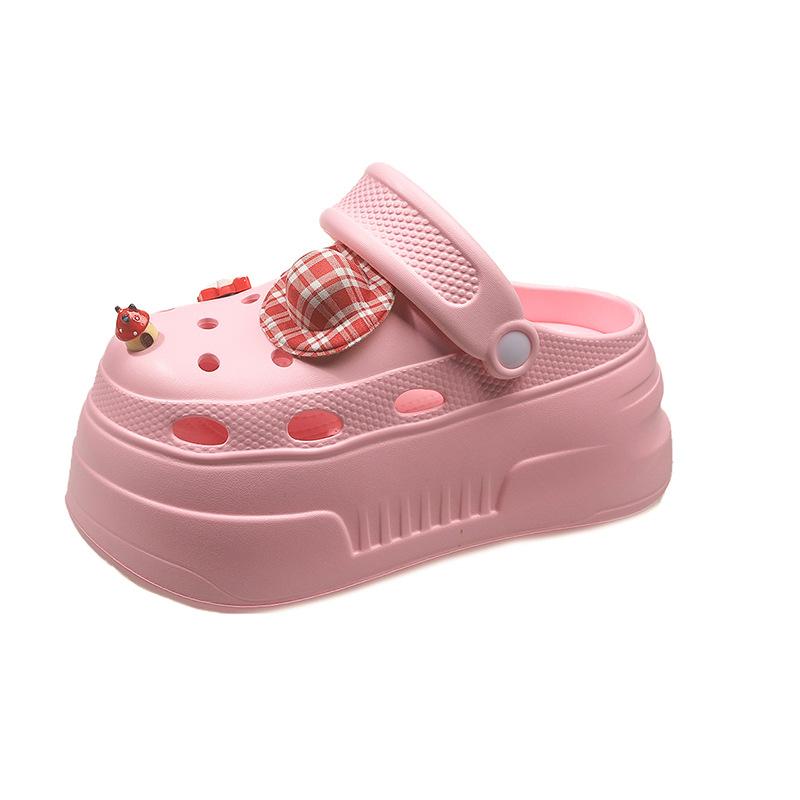 Super thick-soled hole shoes for women's summer wear 2025 new cute seaside non-slip beach bag head sandals for women