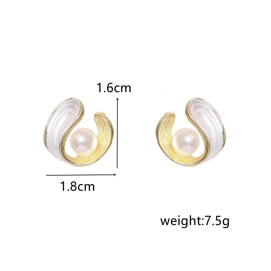 New Irregular Mussel Stud Earrings Women Unique Personality Small Flower Leaf Zircon Heart Earrings Wedding Zircon Birthday Gift