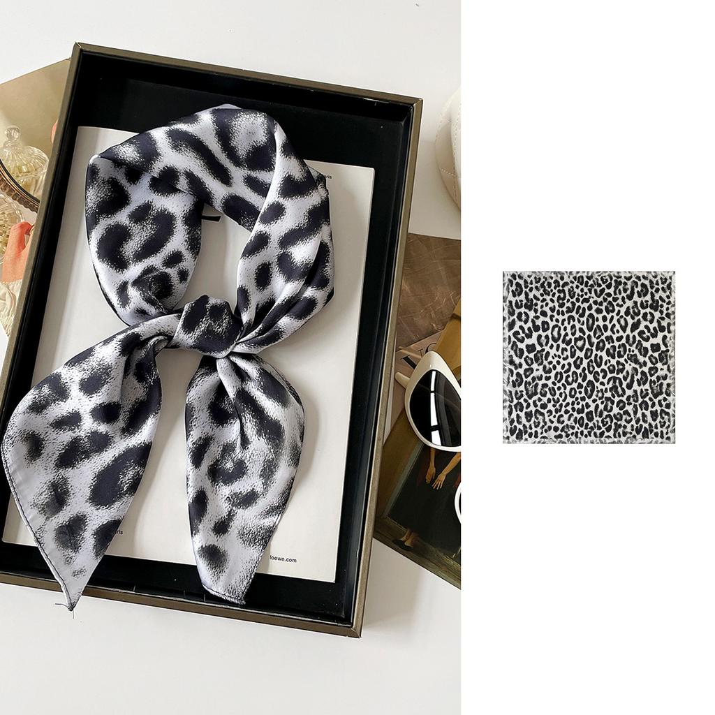 Women's 71 leopard print headscarf fashion European and American new imitation silk satin square scarf scarf scarf wholesale