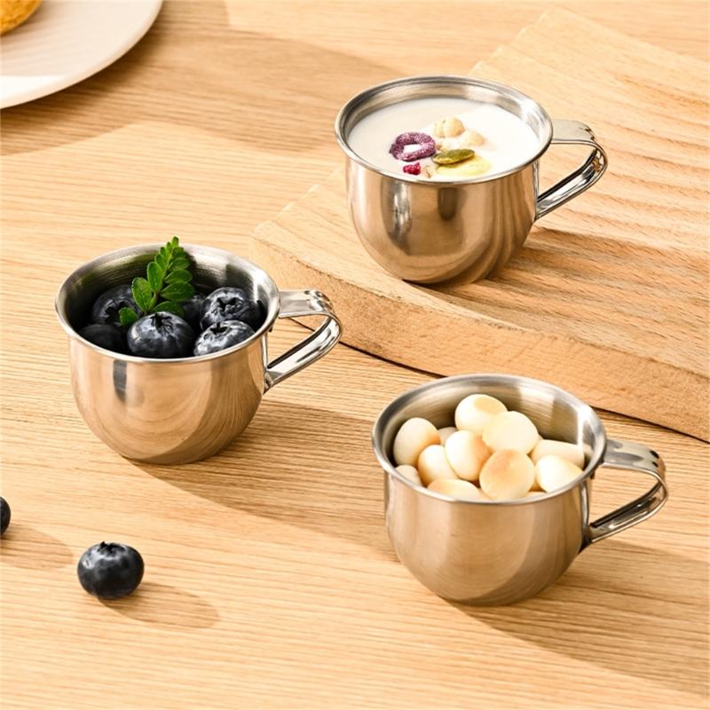 Set aus 4 kleinen 304 Edelstahlbechern, tragbar und leicht zu reinigen, Trinkgeschirr für Küche, Picknicks, Reisen