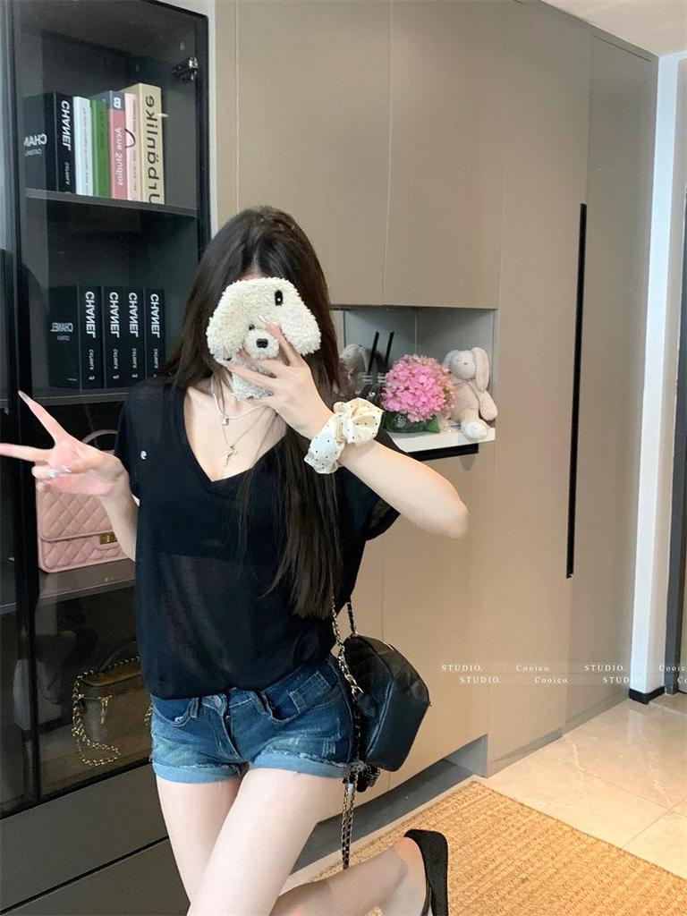 Women's Gray V-neck Short Sleeve Casual Loose Fit Summer T-shirt