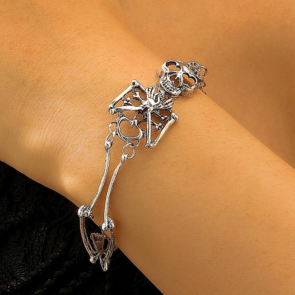 Gothic Exaggerated Skull Skeleton Bracelet for Women Men Retro Creative Quirky Halloween Jewelry