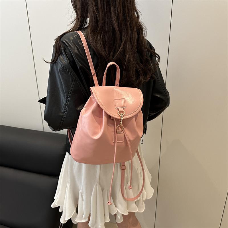 Fashionable and Versatile Backpack for Women, New Travel Bag, High-end Leather Casual Commuting Backpacks