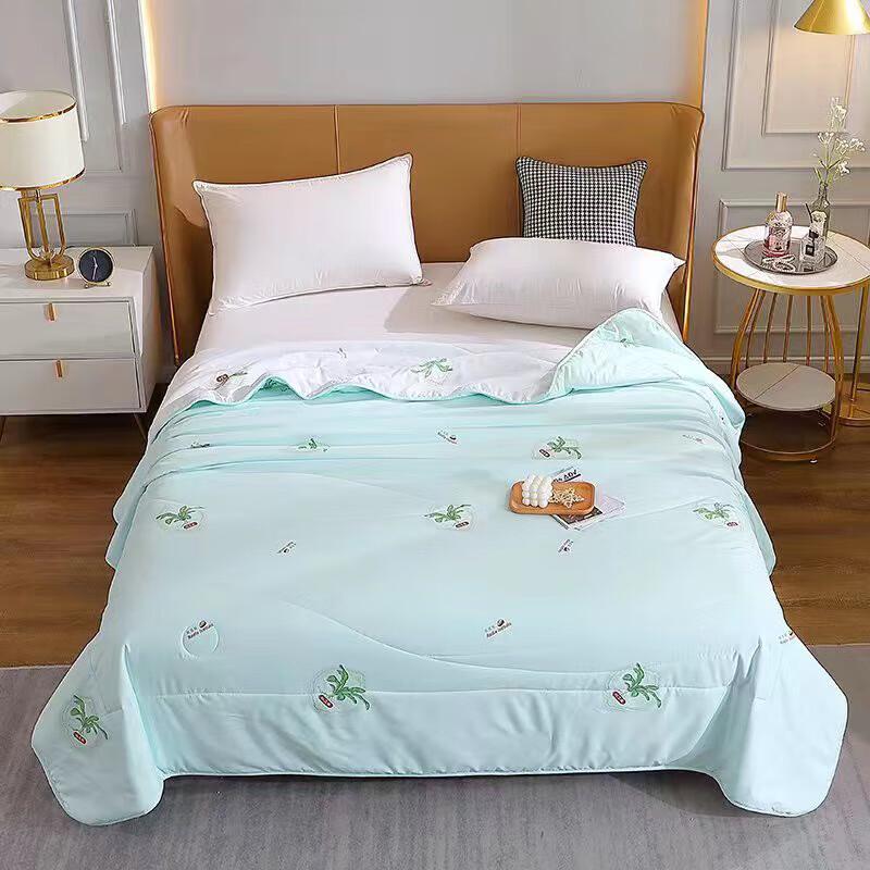 

Luomeng Green Mood Antibacterial All-Season Quilt