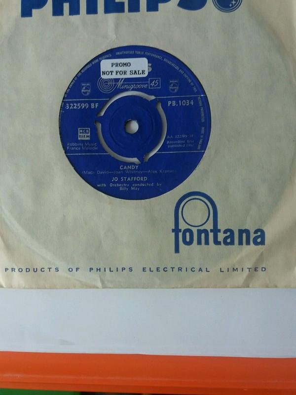 

7-дюймовая пластинка ДЖО СТАФФОРД - Candy / Indoor Sport PB1034 Philips 1960 Великобритания Поп Б/У