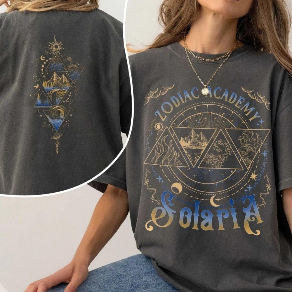 Zodiac Academy Grafik-T-Shirt Astrologie und Magie Roman-Shirt für Fantasy-Fans Ideales Geschenk für Sternzeichen- und Buchliebhaber