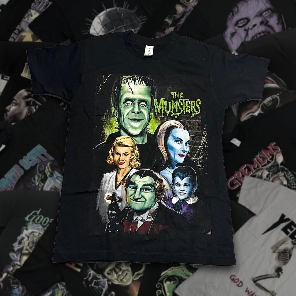 The Munsters Family Portrait T-Shirt – Gothic TV Show Graphic Tee