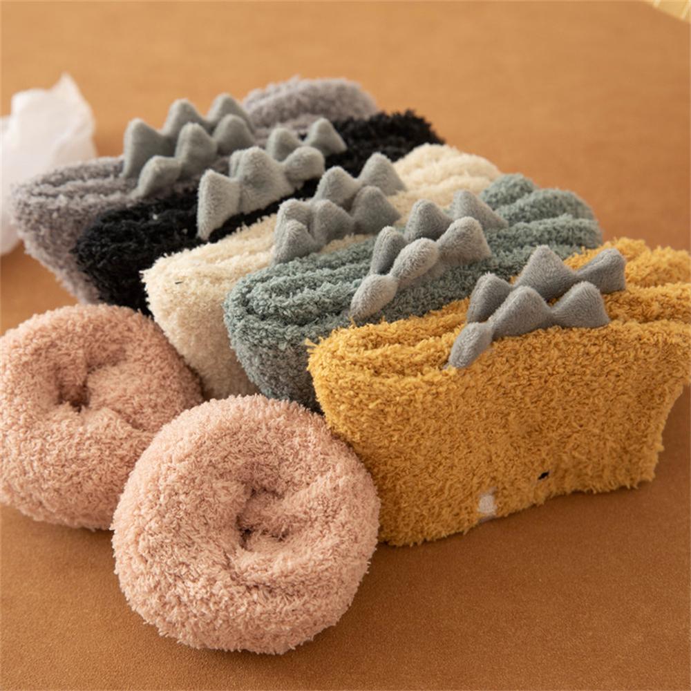 Neue Lustige 3D Kleine Dinosaurier Niedliche Monster Korallensamt Socken Weihnachtsgeschenk Warm Winter Verdickend Boden Bett Schlafen