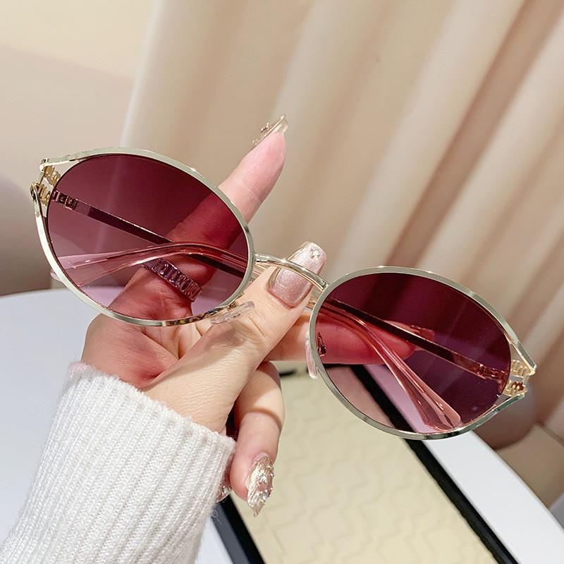 

Fashion Oval Cat Eye Sunglasses With Uv400 Protection For Summer Outdoors And Travel PurplePinkLenses