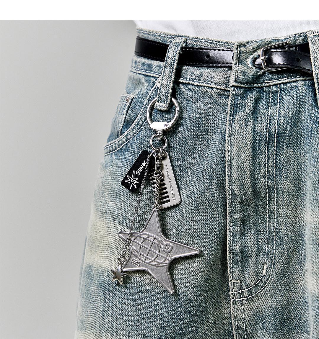 

(НАБОР БРЕЛКОВ С ЗЕРКАЛОМ) 2025 SHINee 17-я ГОДОВЩИНА MD KEYRING SET TAEMIN