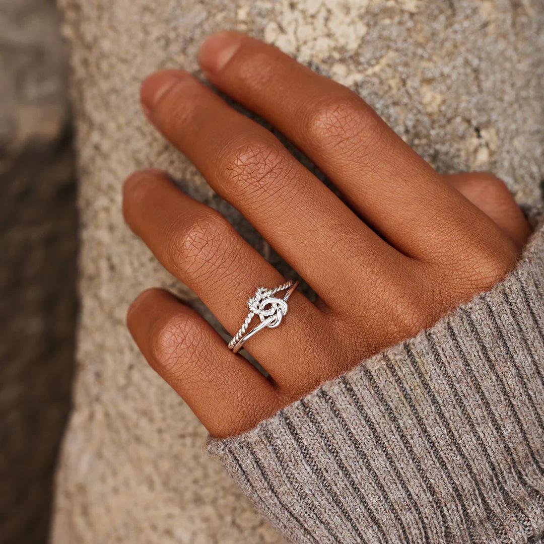 S925 Sterling Silver Heart-shaped Interlocking Open Ring: High-end, Fashionable European-American Style for Women Adjustable Opening